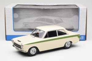 Ford Cortina Lotus White & Green Stripe MCG 1:18 MCG18434 Diecast - image 6 of 6