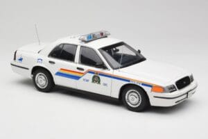 Ford Crown Victoria RCMP Police Car AUTOart 1:18 72706 Diecast - image 6 of 8