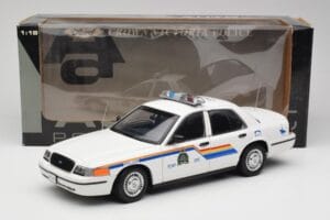 Ford Crown Victoria RCMP Police Car AUTOart 1:18 72706 Diecast - image 8 of 8