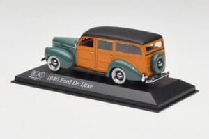 Ford Deluxe Woody Forest Green Minichamps 1:43 FORD20002 Diecast - image 3 of 4