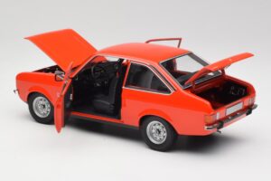 Ford Escort Mk2 Signal Orange Minichamps 1:18 150084100 Diecast - image 5 of 8