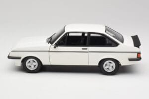 Ford Escort Mk2 RS 2000 LHD White Minichamps 1:18 150084300 Diecast - image 4 of 8