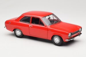 Ford Escort Mk1 Street Red Minichamps 1:18 100081001 Diecast - image 6 of 8