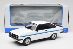 Ford Escort Mk2 RS 2000 White MCG 1:18 MCG18439 Diecast - image 6 of 6