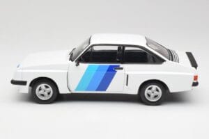Ford Escort Mk2 RS 2000 X-Pack Diamond White & Blue Decor MCG 1:18 MCG18351 Diecast - image 3 of 6