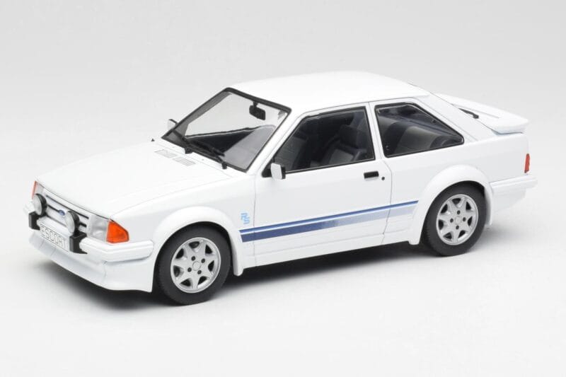 Ford Escort RS Turbo White MCG 1:18 MCG18419 Diecast