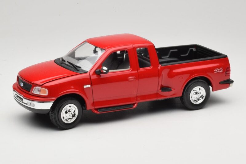 Ford F-150 Flareside SuperCab Red Mira 1:18 6217 Diecast