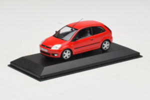 Ford Fiesta Mk5 2-Door Red Minichamps 1:43 FIESTA004 Diecast - image 2 of 4