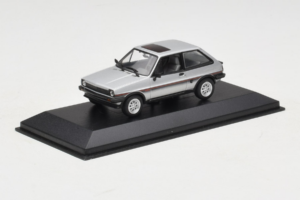 Ford Fiesta XR2 Silver Minichamps 1:43 400085160 Diecast - image 2 of 4