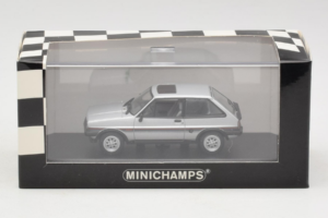 Ford Fiesta XR2 Silver Minichamps 1:43 400085160 Diecast - image 4 of 4