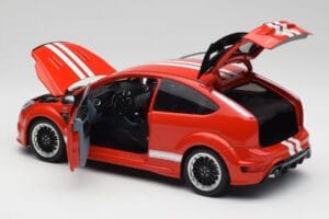 Ford Focus RS LM Classic Edition Race Red 1967 Ford Mk IV Tribute Minichamps 1:18 100080067 Diecast - image 5 of 8