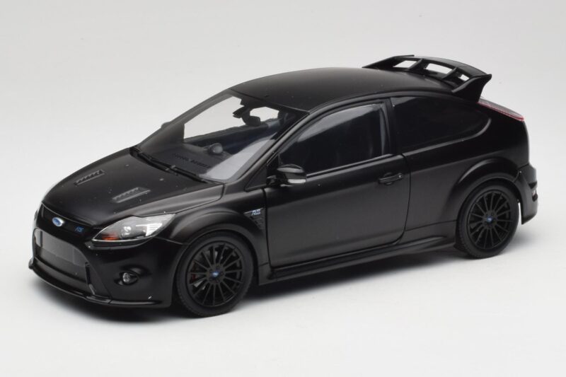 Ford Focus RS Mk2 Matte Black Minichamps 1:18 Ford Focus RS Mk2 Matte Black Minichamps 1:18 100080000 Diecast