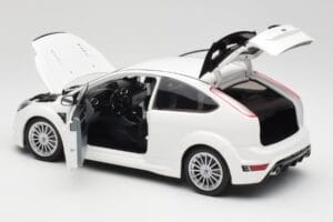 Ford Focus RS Mk2 White Minichamps 1:18 100080002 Diecast - image 5 of 8