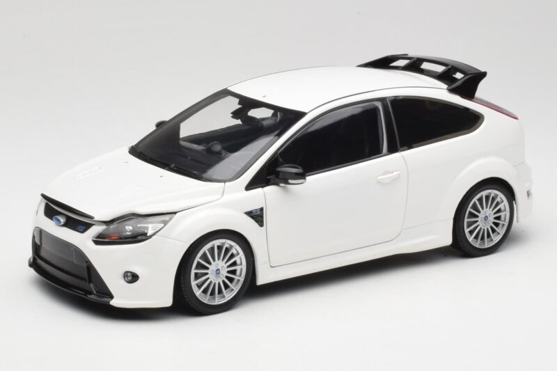 Ford Focus RS Mk2 White Minichamps 1:18 Ford Focus RS Mk2 White Minichamps 1:18 100080002 Diecast