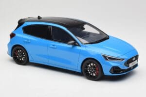 Ford Focus ST Edition Mk4 Azure Blue Otto 1:18 OT1186 Resin - image 4 of 6