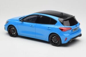 Ford Focus ST Edition Mk4 Azure Blue Otto 1:18 OT1186 Resin - image 5 of 6