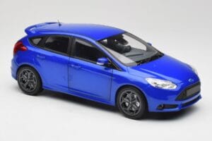 Ford Focus ST Mk2 Blue Metallic Minichamps 1:18 110082001 Diecast - image 6 of 8