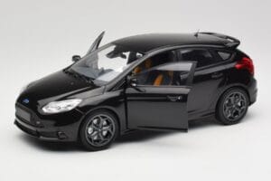 Ford Focus ST Mk2 Panther Black Metallic Minichamps 1:18 110082000 Diecast - image 2 of 8