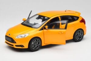 Ford Focus ST Mk2 Tangerine Scream Minichamps 1:18 110082005 Diecast - image 2 of 8