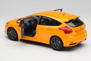 Ford Focus ST Mk2 Tangerine Scream Minichamps 1:18 110082005 Diecast - image 5 of 8