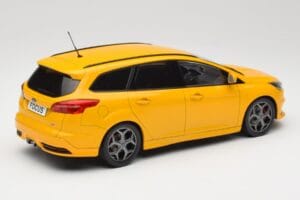 Ford Focus ST Turnier Mk3 Yellow MCG 1:18 MCG18464 Diecast - image 2 of 6