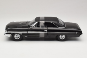 Ford Galaxie 500 Men in Black 3 Movie GreenLight 1:18 015301 Diecast - image 3 of 6