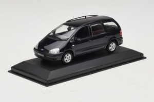 Ford Galaxy Mk2 Black Minichamps 1:43 GALAXY002 Diecast - image 2 of 4