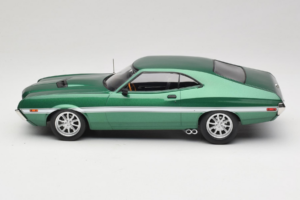Ford Gran Torino Sport Green Metallic IXO 1:18 18CMC264 Diecast - image 3 of 6