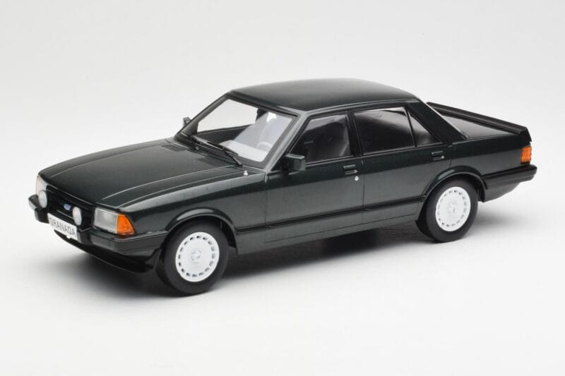 Ford Granada Mk2 2.8 Injection Dark Green MCG 1:18 MCG18263 Diecast