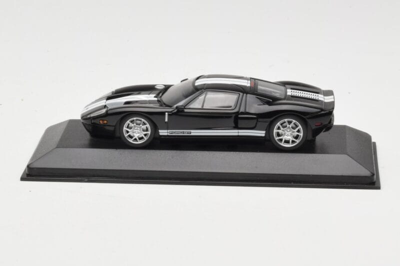 Ford GT Black Minichamps 1:43 400084204 Diecast