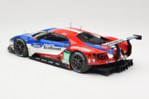 Ford GT GTE #68 D. Muller / J. Hand / S. Bourdais Chip Ganassi Racing LMGTE Pro 24 Hours of Le Mans 2016 Winner Minichamps 1: - image 5 of 6