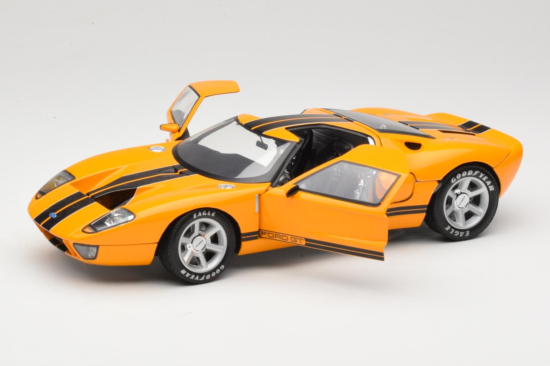 Ford GT Orange Beanstalk Group 1:18