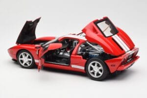 Ford GT Red AUTOart 1:18 73021 Diecast - image 5 of 8