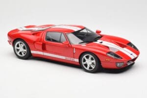 Ford GT Red AUTOart 1:18 73021 Diecast - image 6 of 8