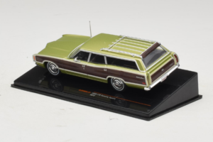 Ford LTD Country Squire Green Bronze IXO 1:43 CLC608N Diecast - image 3 of 5