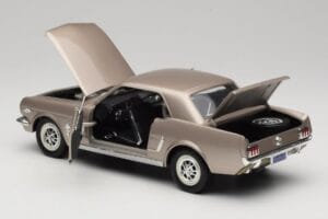 Ford Mustang 1964 1/2 Silver Mira 1:18 6127 Diecast - image 5 of 8