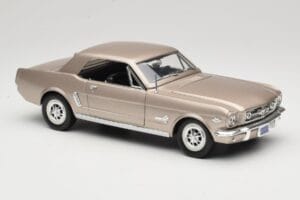 Ford Mustang 1964 1/2 Silver Mira 1:18 6127 Diecast - image 6 of 8