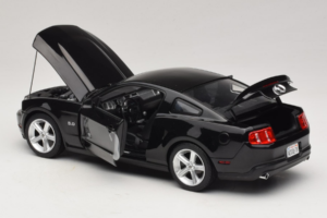 Ford Mustang GT Black Drive Movie GreenLight 1:18 13609 Diecast - image 5 of 8