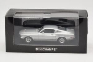 Ford Mustang GT Silver Minichamps 1:43 FORD001 Diecast - image 4 of 4