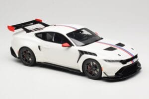 Ford Mustang GTD S650 Spirit of America Performance White GT Spirit 1:18 GT956 Resin - image 4 of 6