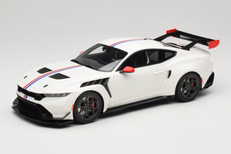 Ford Mustang GTD S650 Spirit of America Performance White GT Spirit 1:18 Ford Mustang GTD S650 Spirit of America Performance White GT Spirit 1:18 GT956 Resin