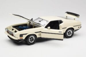 Ford Mustang Mach 1 White Sun Star 1:18 3602 Diecast - image 2 of 8
