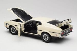 Ford Mustang Mach 1 White Sun Star 1:18 3602 Diecast - image 5 of 8