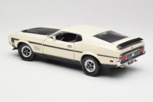 Ford Mustang Mach 1 White Sun Star 1:18 3602 Diecast - image 7 of 8