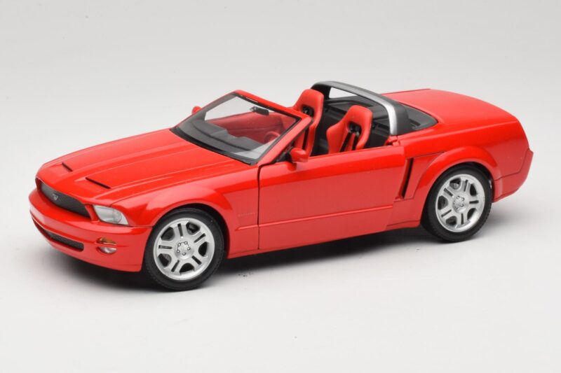 Ford Mustang S197 GT Convertible Red Beanstalk Group 1:18 FOR10016R Diecast