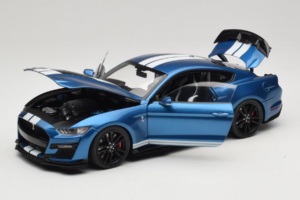 Ford Mustang Shelby GT500 S550 Atlas Blue Metallic IXO 1:18 18RDC244-FO Diecast - image 2 of 8