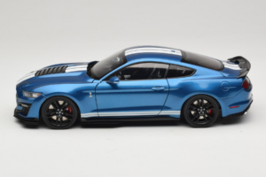 Ford Mustang Shelby GT500 S550 Atlas Blue Metallic IXO 1:18 18RDC244-FO Diecast - image 4 of 8