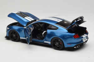 Ford Mustang Shelby GT500 S550 Atlas Blue Metallic IXO 1:18 18RDC244-FO Diecast - image 5 of 8