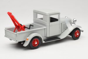 Ford Pick-Up Wrecker Grey Road Signature 1:18 92257 Diecast - image 3 of 8