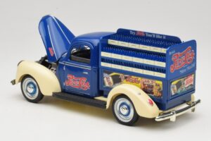 Ford Pepsi-Cola Replica Golden Wheel 1:18 PF351 Diecast - image 5 of 8